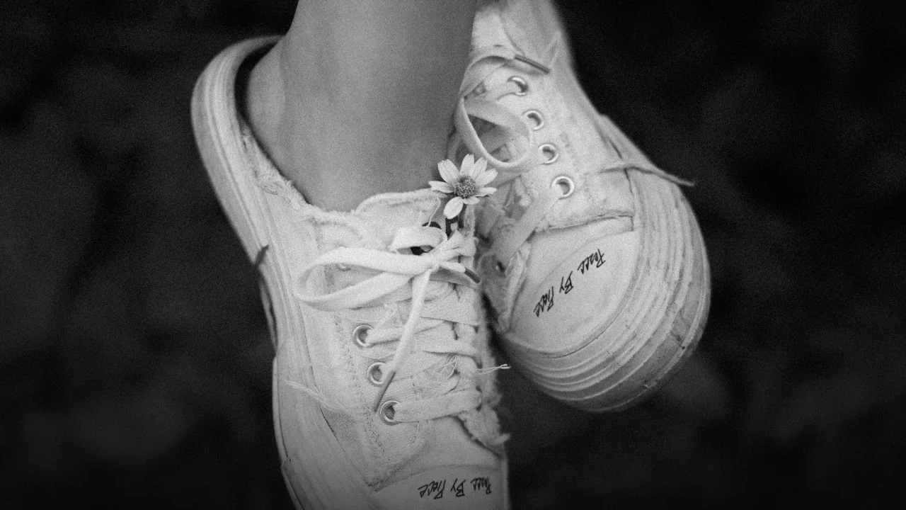 Ilustrasi psikolog menjelaskan pentingnya kesehatan mental anak di usia dini untuk mencegah tragedi ekstrem seperti bunuh diri