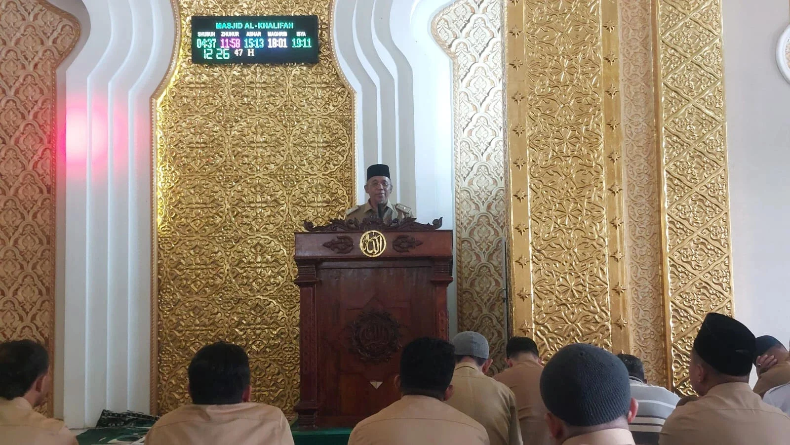 Sekda Pontianak Amirullah menyampaikan pesan disiplin dan puasa kepada ASN