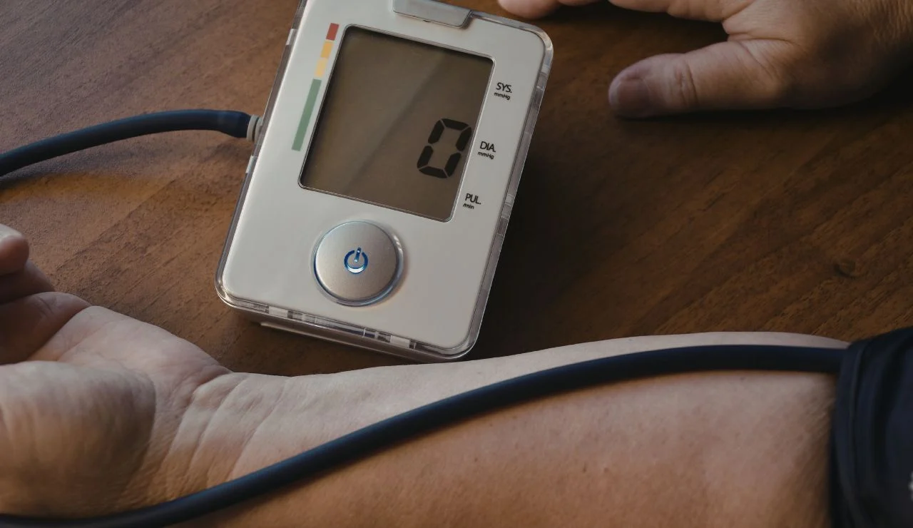 pemeriksaan tekanan darah hipertensi di Pontianak,