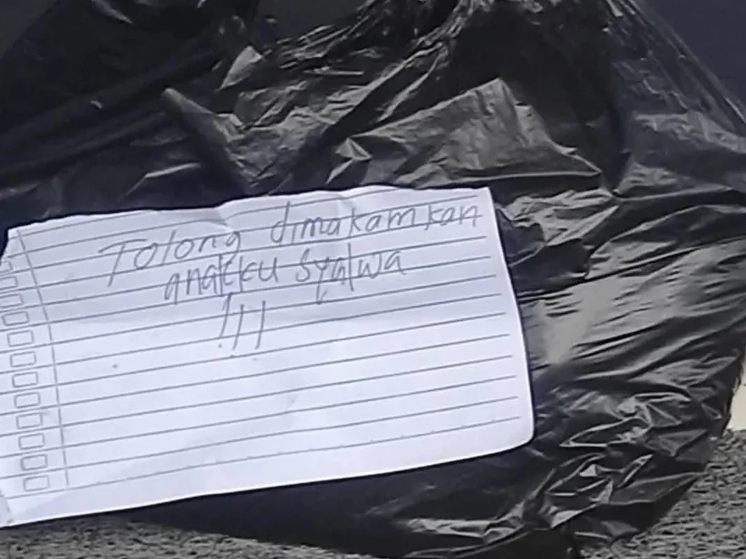 bayi ditemukan dalam plastik