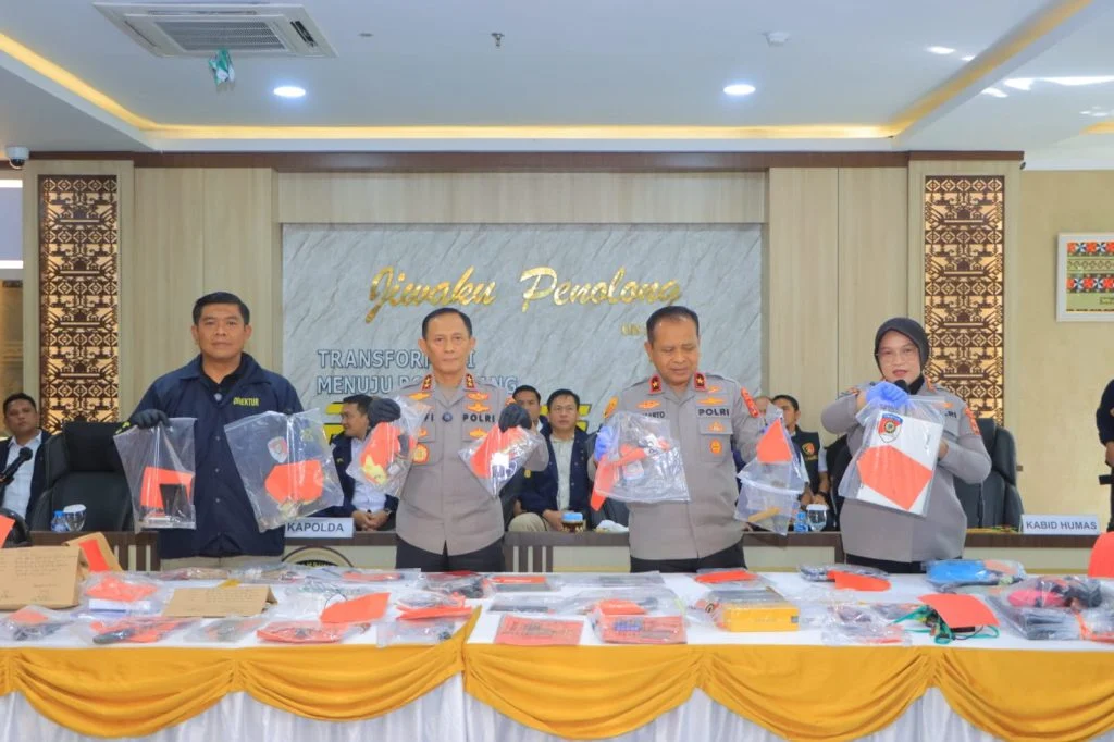 Jajaran pejabat utama saat menggelar konferensi pers penegakan hukum di mana Polda Lampung berhasil ungkap 75 kasus street crime dari hasil operasi periode 13 hingga 31 Mei 2026